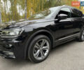 Фольксваген Тигуан 2019 в Киеве на Automoto.ua Черный Фольксваген Тигуан, объемом двигателя 2 л и пробегом 120 тыс. км за 32799 $, фото 13 на Automoto.ua