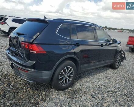 Черный Фольксваген Тигуан, объемом двигателя 2 л и пробегом 138 тыс. км за 12490 $, фото 2 на Automoto.ua