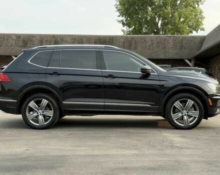 Чорний Фольксваген Тігуан, об'ємом двигуна 2 л та пробігом 34 тис. км за 11300 $, фото 6 на Automoto.ua