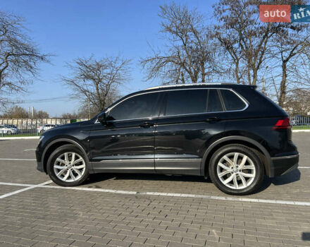 Черный Фольксваген Тигуан, объемом двигателя 2 л и пробегом 67 тыс. км за 26500 $, фото 14 на Automoto.ua