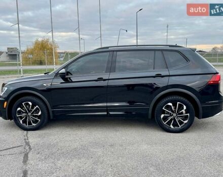 Чорний Фольксваген Тігуан, об'ємом двигуна 2 л та пробігом 74 тис. км за 19900 $, фото 11 на Automoto.ua