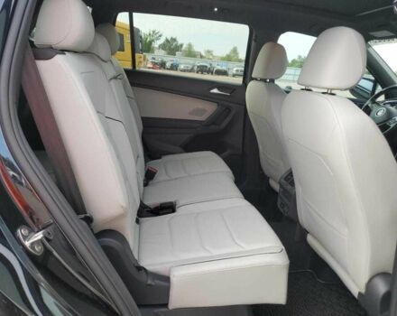 Черный Фольксваген Тигуан, объемом двигателя 0 л и пробегом 29 тыс. км за 12000 $, фото 9 на Automoto.ua