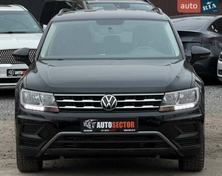 Черный Фольксваген Тигуан, объемом двигателя 1.98 л и пробегом 125 тыс. км за 19500 $, фото 3 на Automoto.ua