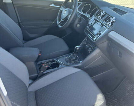 Чорний Фольксваген Тігуан, об'ємом двигуна 2 л та пробігом 76 тис. км за 18900 $, фото 15 на Automoto.ua