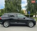 Чорний Фольксваген Тігуан, об'ємом двигуна 2 л та пробігом 223 тис. км за 27799 $, фото 11 на Automoto.ua