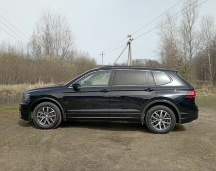 Черный Фольксваген Тигуан, объемом двигателя 2 л и пробегом 110 тыс. км за 25500 $, фото 4 на Automoto.ua