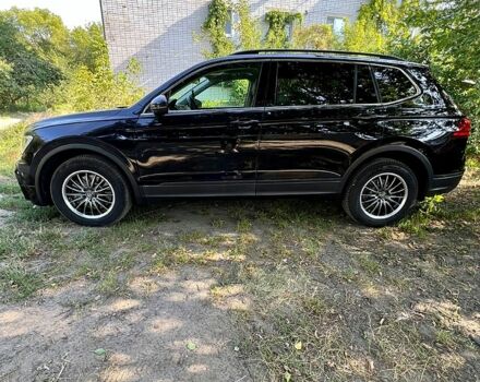 Черный Фольксваген Тигуан, объемом двигателя 2 л и пробегом 112 тыс. км за 19500 $, фото 3 на Automoto.ua