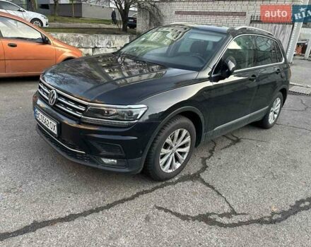 Чорний Фольксваген Тігуан, об'ємом двигуна 1.98 л та пробігом 190 тис. км за 20500 $, фото 3 на Automoto.ua