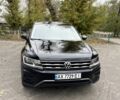 Черный Фольксваген Тигуан, объемом двигателя 2 л и пробегом 129 тыс. км за 19000 $, фото 1 на Automoto.ua