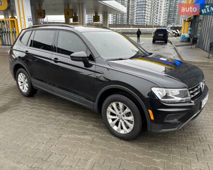 Чорний Фольксваген Тігуан, об'ємом двигуна 1.98 л та пробігом 175 тис. км за 14750 $, фото 6 на Automoto.ua