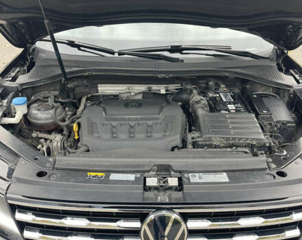 Черный Фольксваген Тигуан, объемом двигателя 1.98 л и пробегом 129 тыс. км за 18500 $, фото 27 на Automoto.ua