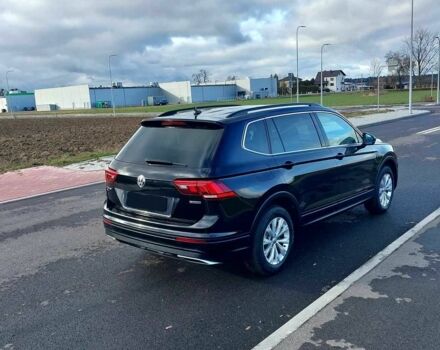 Черный Фольксваген Тигуан, объемом двигателя 2 л и пробегом 76 тыс. км за 9300 $, фото 2 на Automoto.ua