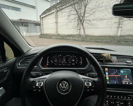 Чорний Фольксваген Тігуан, об'ємом двигуна 1.98 л та пробігом 101 тис. км за 19600 $, фото 21 на Automoto.ua