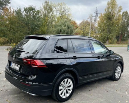 Черный Фольксваген Тигуан, объемом двигателя 1.98 л и пробегом 129 тыс. км за 18500 $, фото 10 на Automoto.ua