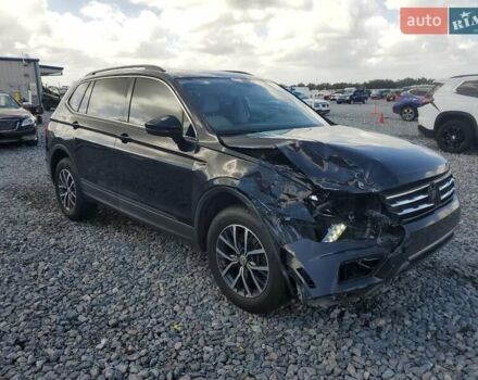 Черный Фольксваген Тигуан, объемом двигателя 2 л и пробегом 138 тыс. км за 12490 $, фото 3 на Automoto.ua