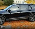 Черный Фольксваген Тигуан, объемом двигателя 2 л и пробегом 314 тыс. км за 15200 $, фото 1 на Automoto.ua