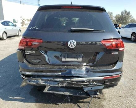 Чорний Фольксваген Тігуан, об'ємом двигуна 2 л та пробігом 65 тис. км за 6800 $, фото 5 на Automoto.ua