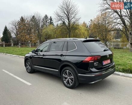 Чорний Фольксваген Тігуан, об'ємом двигуна 2 л та пробігом 124 тис. км за 19500 $, фото 73 на Automoto.ua