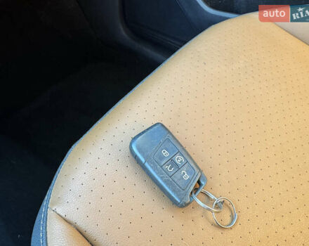 Черный Фольксваген Тигуан, объемом двигателя 2 л и пробегом 133 тыс. км за 11900 $, фото 28 на Automoto.ua