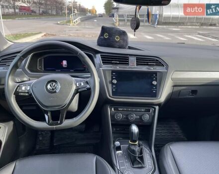 Черный Фольксваген Тигуан, объемом двигателя 2 л и пробегом 66 тыс. км за 24000 $, фото 8 на Automoto.ua