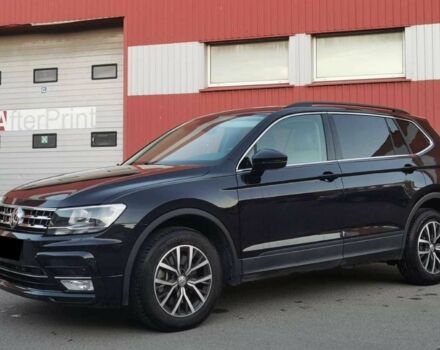 Черный Фольксваген Тигуан, объемом двигателя 2 л и пробегом 78 тыс. км за 14900 $, фото 2 на Automoto.ua