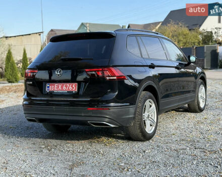 Черный Фольксваген Тигуан, объемом двигателя 2 л и пробегом 70 тыс. км за 16700 $, фото 8 на Automoto.ua