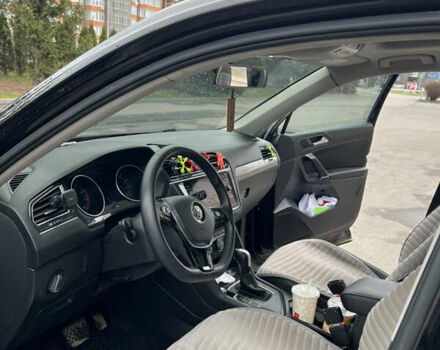 Черный Фольксваген Тигуан, объемом двигателя 2 л и пробегом 130 тыс. км за 18500 $, фото 17 на Automoto.ua