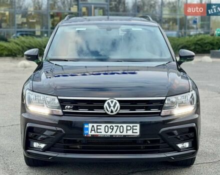 Чорний Фольксваген Тігуан, об'ємом двигуна 2 л та пробігом 74 тис. км за 19900 $, фото 5 на Automoto.ua
