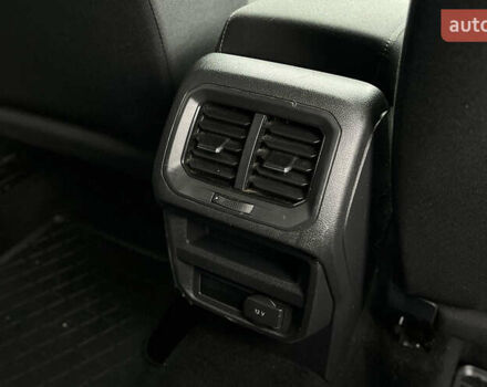 Черный Фольксваген Тигуан, объемом двигателя 1.98 л и пробегом 272 тыс. км за 16200 $, фото 20 на Automoto.ua