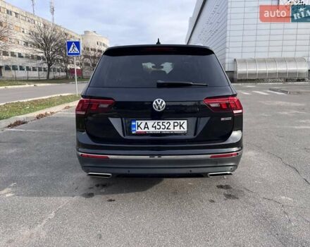 Черный Фольксваген Тигуан, объемом двигателя 2 л и пробегом 66 тыс. км за 24000 $, фото 4 на Automoto.ua