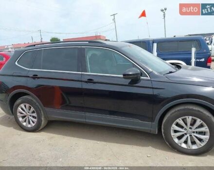 Чорний Фольксваген Тігуан, об'ємом двигуна 2 л та пробігом 187 тис. км за 16000 $, фото 3 на Automoto.ua