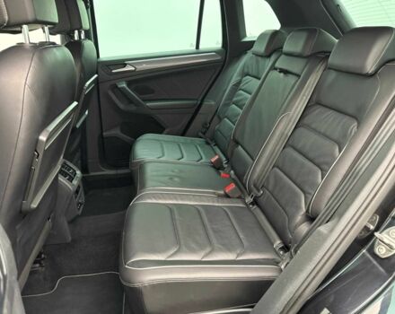 Черный Фольксваген Тигуан, объемом двигателя 2 л и пробегом 102 тыс. км за 18500 $, фото 12 на Automoto.ua