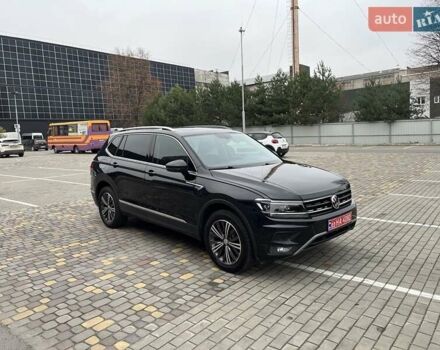 Чорний Фольксваген Тігуан, об'ємом двигуна 2 л та пробігом 124 тис. км за 19500 $, фото 18 на Automoto.ua
