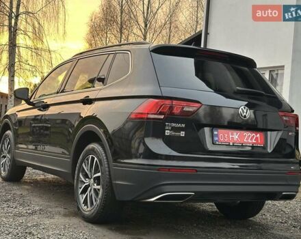Чорний Фольксваген Тігуан, об'ємом двигуна 2 л та пробігом 200 тис. км за 15900 $, фото 11 на Automoto.ua