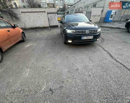 Чорний Фольксваген Тігуан, об'ємом двигуна 1.98 л та пробігом 190 тис. км за 20500 $, фото 1 на Automoto.ua