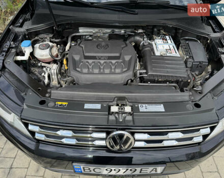 Черный Фольксваген Тигуан, объемом двигателя 2 л и пробегом 55 тыс. км за 19800 $, фото 6 на Automoto.ua