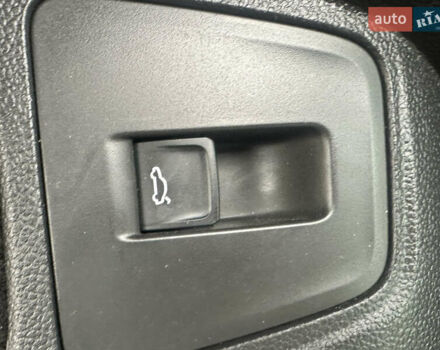 Черный Фольксваген Тигуан, объемом двигателя 2 л и пробегом 43 тыс. км за 19650 $, фото 13 на Automoto.ua