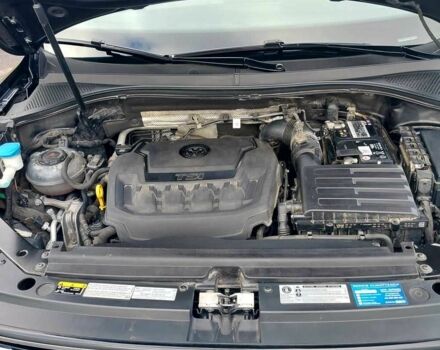 Черный Фольксваген Тигуан, объемом двигателя 2 л и пробегом 76 тыс. км за 9300 $, фото 12 на Automoto.ua