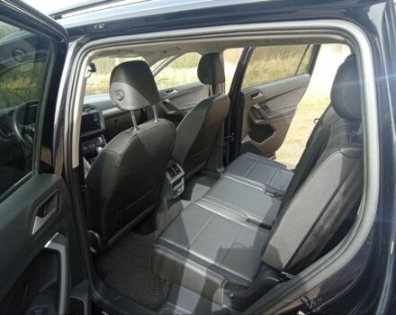 Черный Фольксваген Тигуан, объемом двигателя 2 л и пробегом 110 тыс. км за 25500 $, фото 10 на Automoto.ua