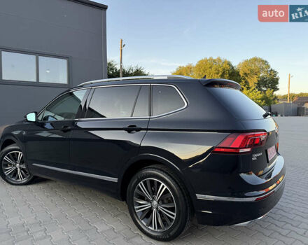 Черный Фольксваген Тигуан, объемом двигателя 2 л и пробегом 231 тыс. км за 16300 $, фото 26 на Automoto.ua