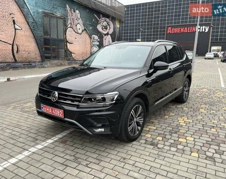 Чорний Фольксваген Тігуан, об'ємом двигуна 2 л та пробігом 124 тис. км за 19500 $, фото 26 на Automoto.ua