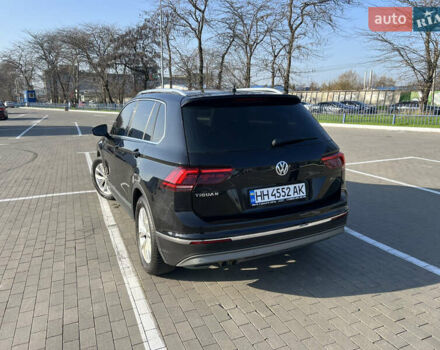 Черный Фольксваген Тигуан, объемом двигателя 2 л и пробегом 67 тыс. км за 26500 $, фото 12 на Automoto.ua