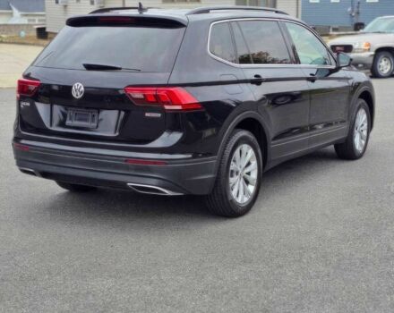 Черный Фольксваген Тигуан, объемом двигателя 2 л и пробегом 41 тыс. км за 8200 $, фото 3 на Automoto.ua