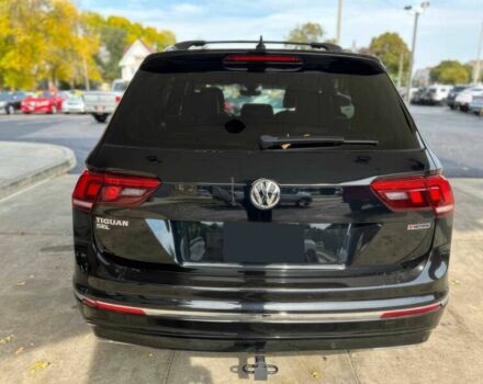 Чорний Фольксваген Тігуан, об'ємом двигуна 2 л та пробігом 43 тис. км за 12200 $, фото 4 на Automoto.ua