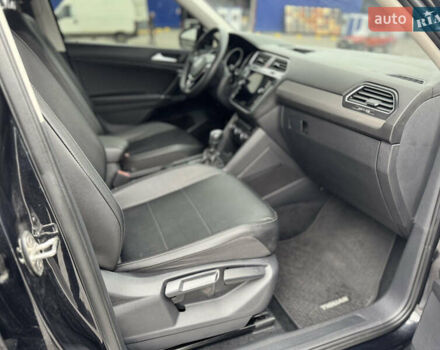 Черный Фольксваген Тигуан, объемом двигателя 1.98 л и пробегом 71 тыс. км за 18999 $, фото 17 на Automoto.ua