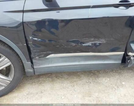 Черный Фольксваген Тигуан, объемом двигателя 2 л и пробегом 42 тыс. км за 14000 $, фото 5 на Automoto.ua