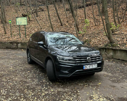 Черный Фольксваген Тигуан, объемом двигателя 1.98 л и пробегом 123 тыс. км за 18500 $, фото 12 на Automoto.ua