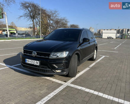 Черный Фольксваген Тигуан, объемом двигателя 2 л и пробегом 67 тыс. км за 26500 $, фото 15 на Automoto.ua