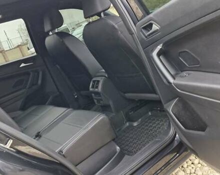 Черный Фольксваген Тигуан, объемом двигателя 2 л и пробегом 82 тыс. км за 21500 $, фото 11 на Automoto.ua