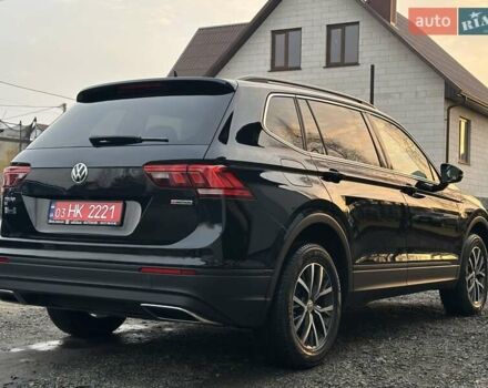 Чорний Фольксваген Тігуан, об'ємом двигуна 2 л та пробігом 200 тис. км за 15900 $, фото 10 на Automoto.ua